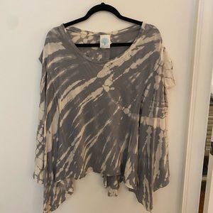 loose tie dye short sleeve top